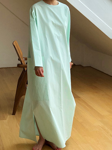 Long sleeve cotton dress (2 colors)